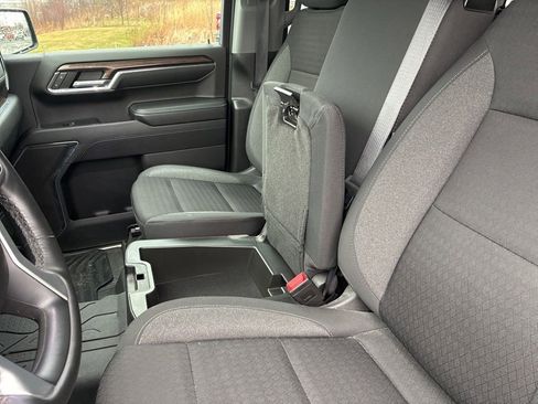 Used 2023 Chevrolet Silverado 1500 LT AWD/4WD image 25