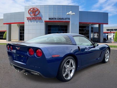 Used 2007 Chevrolet Corvette Coupe w/ Preferred Equipment Group RWD image 6