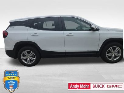 Used 2024 GMC Terrain SLE