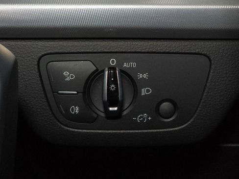 Used 2018 Audi Q5 2.0T Premium Plus w/ Premium Plus Package image 23