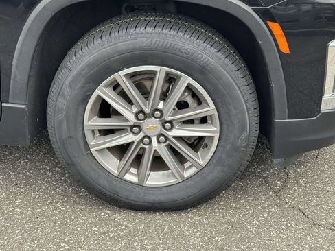 Used 2023 Chevrolet Traverse LT FWD image 8