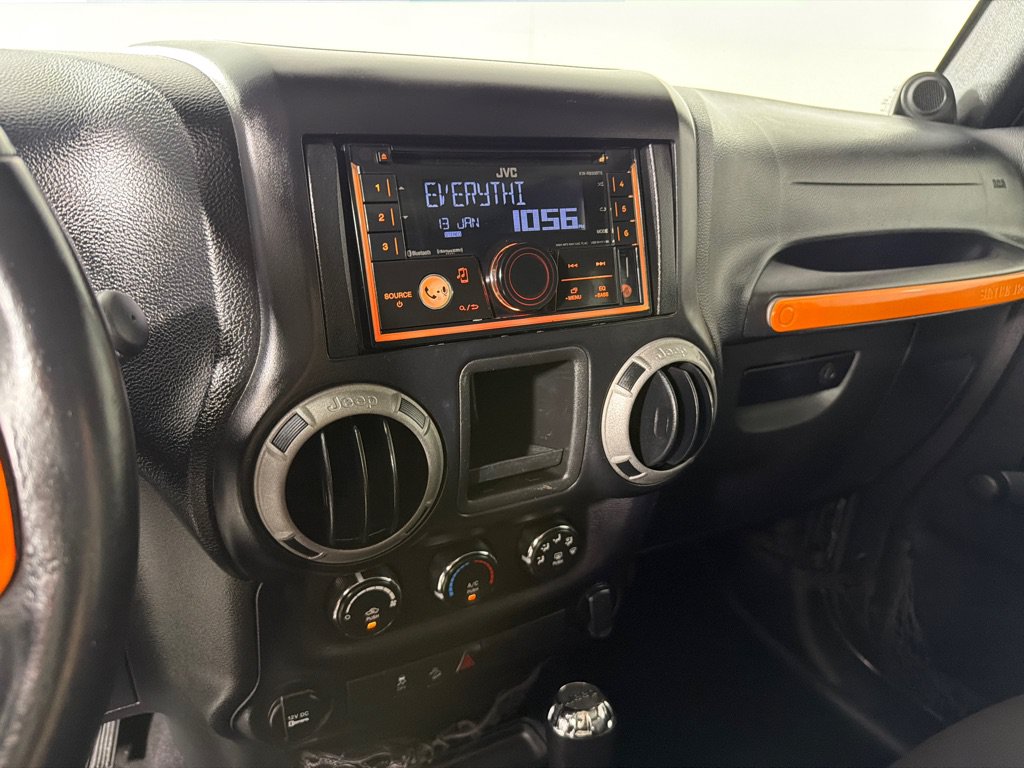 Used 2014 Jeep Wrangler Unlimited Sport w/ Connectivity Group AWD/4WD image 15