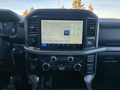 Used 2025 Ford F150 XLT w/ Equipment Group 301A Standard image 17