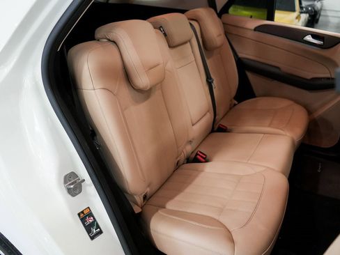 Used 2019 Mercedes-Benz GLE 43 AMG 4MATIC w/ Premium 2 Package image 20