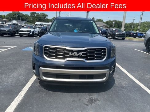 Used 2023 Kia Telluride S w/ S Sunroof Package FWD image 2
