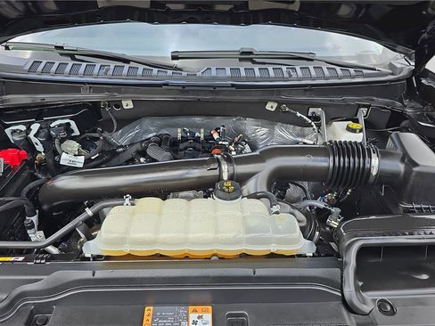 Used 2025 Ford Expedition Platinum AWD/4WD image 29