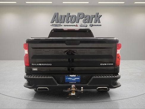 Used 2020 Chevrolet Silverado 1500 Custom w/ Custom Value Package AWD/4WD image 6