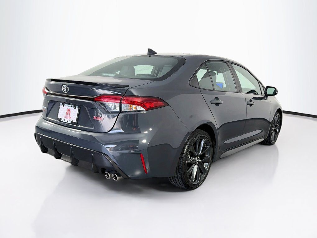 Used 2025 Toyota Corolla XSE FWD image 10