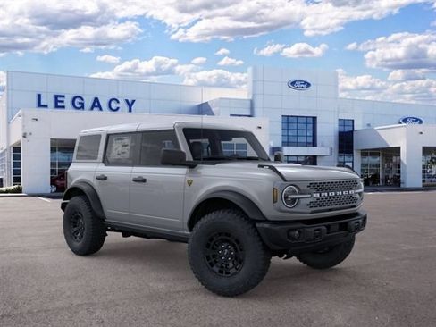New 2026 Ford Bronco Badlands AWD/4WD image 7