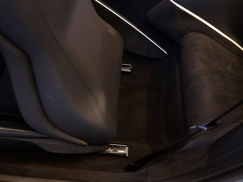 Certified 2024 Ferrari Roma Spider RWD image 64