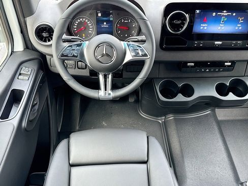 New 2026 Mercedes-Benz Sprinter 2500 image 19