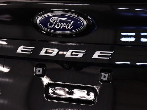 Used 2024 Ford Edge SE AWD/4WD image 10