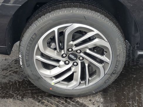 New 2025 Lincoln Navigator Reserve image 5