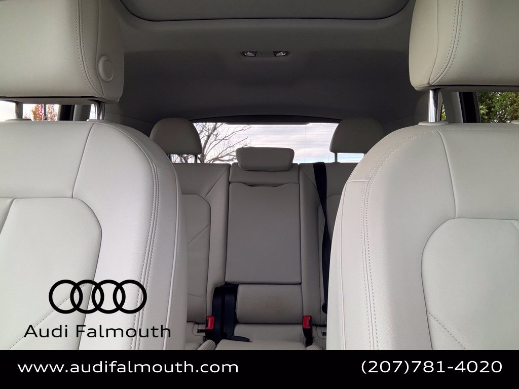 Used 2021 Audi Q3 2.0T Premium w/ Convenience Package AWD/4WD image 38