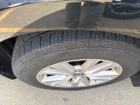 Used 2025 Toyota Camry LE image 28