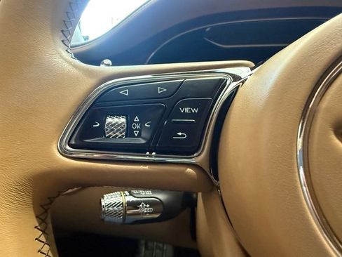Used 2022 Bentley Flying Spur V8 AWD/4WD image 25