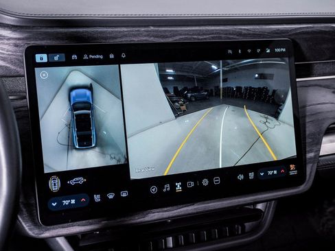 Used 2023 Rivian R1S Launch Edition image 26