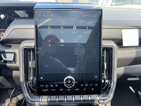 New 2026 GMC Yukon XL AT4 Ultimate image 21