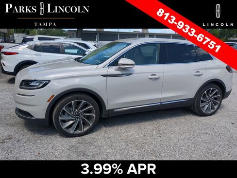 Used 2023 Lincoln Nautilus Reserve w/ Equipment Group 201A image 6