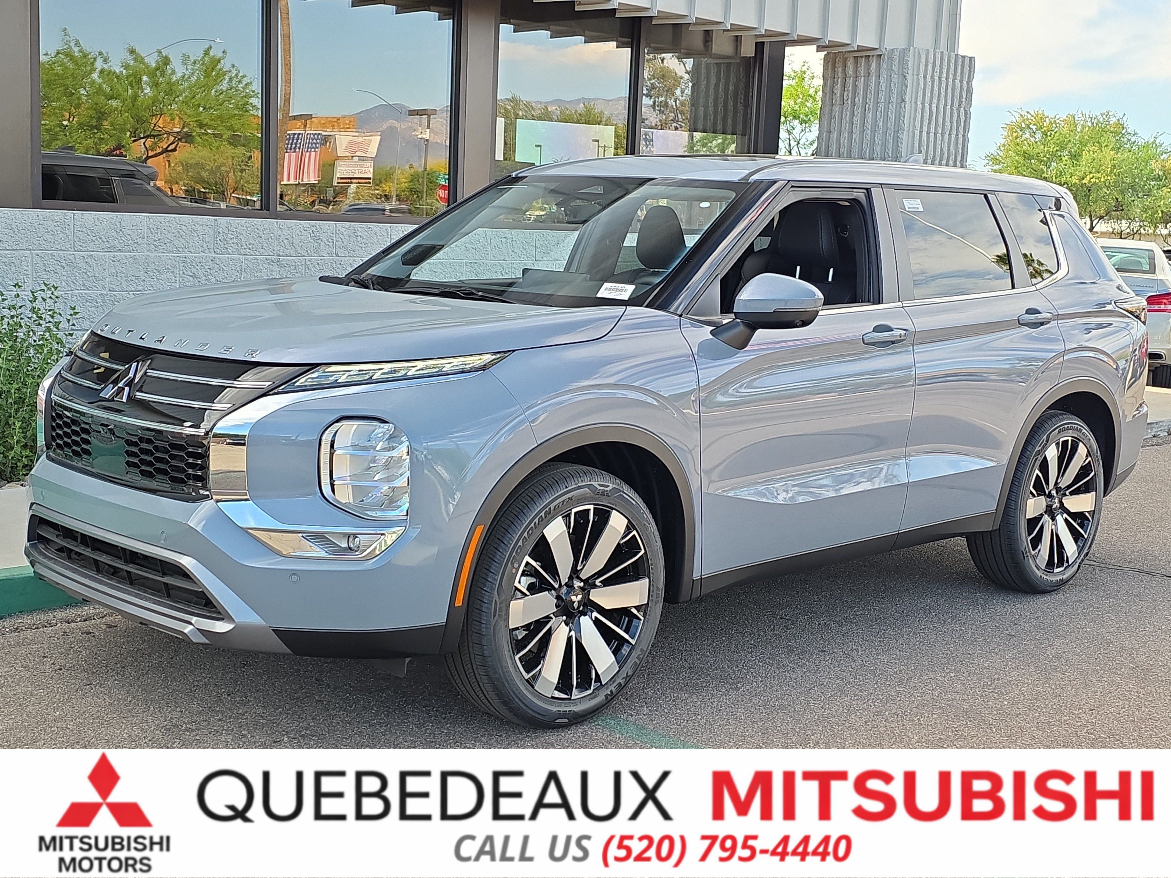 New 2026 Mitsubishi Outlander SE FWD image 3
