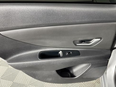 Used 2021 Hyundai Elantra SEL w/ Convenience + Premium Package FWD image 25