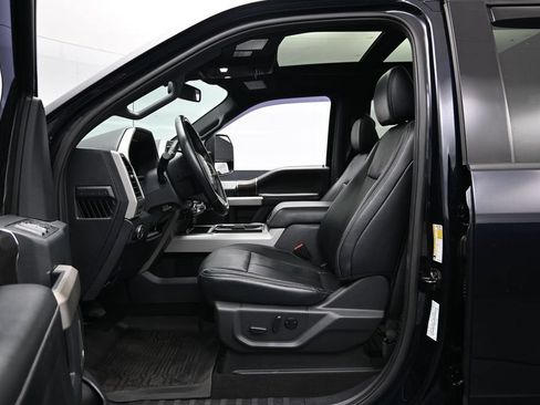 Used 2022 Ford F250 Lariat w/ Black Appearance Package AWD/4WD image 15