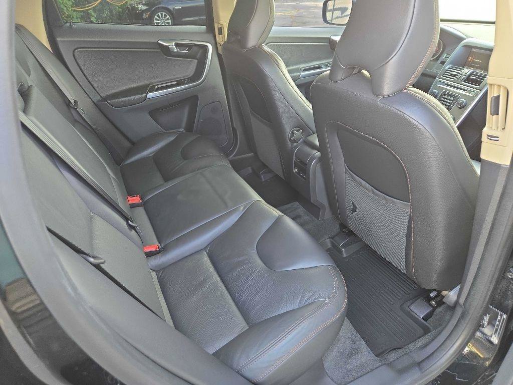 Used 2013 Volvo XC60 T6 AWD/4WD image 29