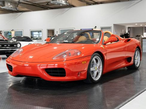 Used 2004 Ferrari 360 Spider image 2