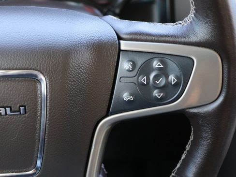 Used 2019 GMC Yukon Denali w/ Denali Ultimate Package AWD/4WD image 19