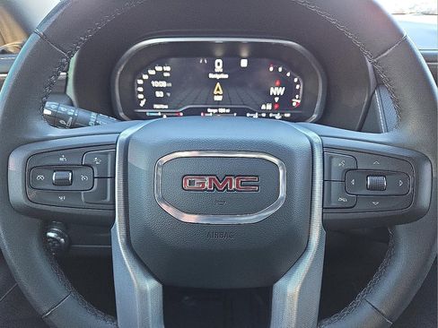 Used 2023 GMC Yukon SLT image 24