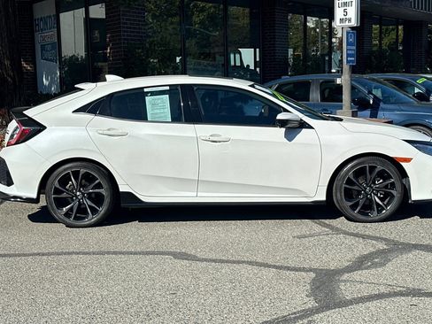 Used 2018 Honda Civic Sport Touring image 3