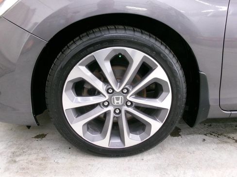 Used 2014 Honda Accord Sport image 2