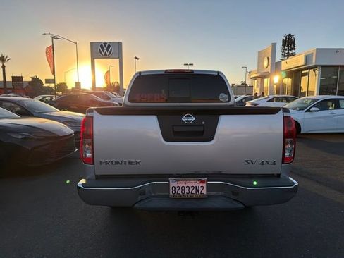 Used 2019 Nissan Frontier SV AWD/4WD image 5
