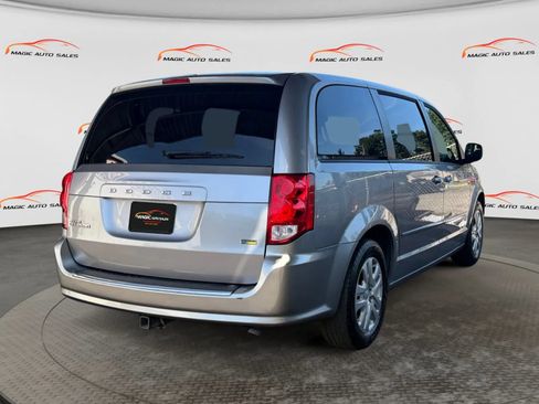 Used 2016 Dodge Grand Caravan SE w/ Quick Order Package 29E SE FWD image 10