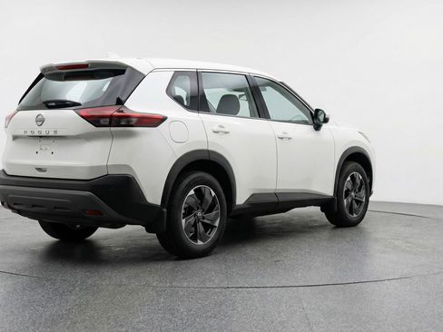 Used 2025 Nissan Rogue SV AWD/4WD image 9