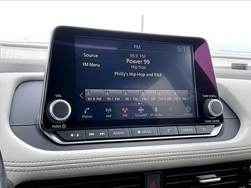 Used 2023 Nissan Rogue SL image 19