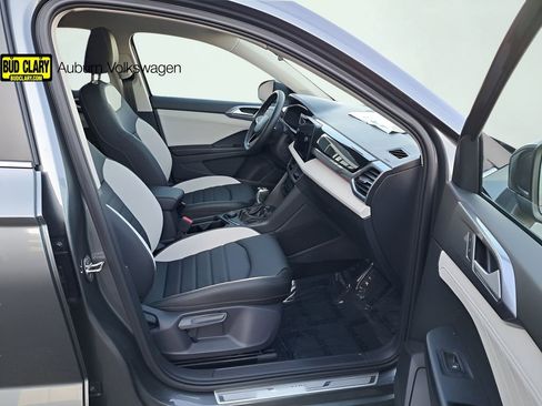 New 2025 Volkswagen Taos SEL AWD/4WD image 19