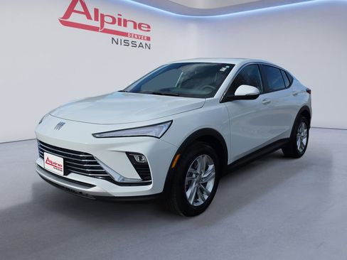 Used 2024 Buick Envista Preferred w/ Advanced Safety Package image 1