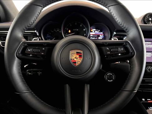 Used 2026 Porsche Macan GTS AWD/4WD image 18