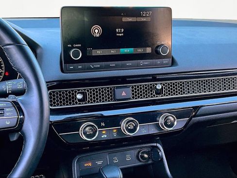 Used 2025 Honda Civic Sport image 10