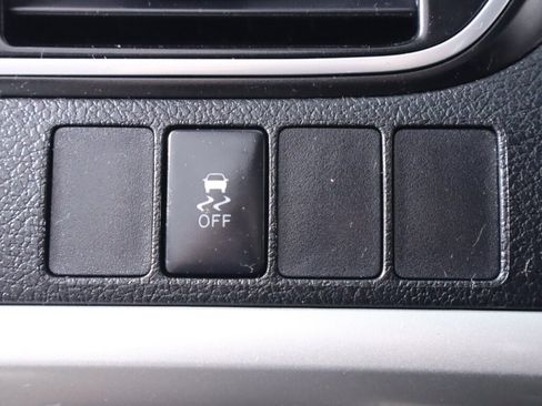 Used 2016 Toyota Camry SE FWD image 10