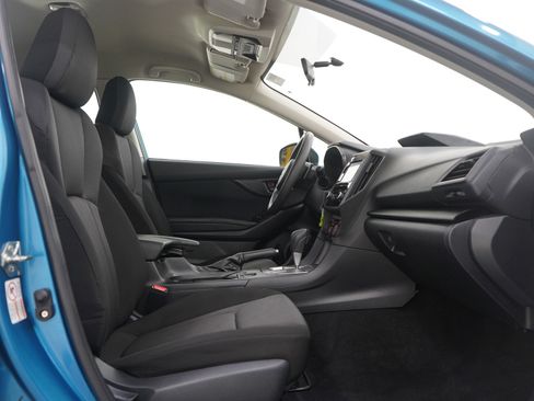 Used 2018 Subaru Impreza 2.0i Premium image 11