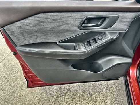 Used 2021 Nissan Rogue S FWD image 21