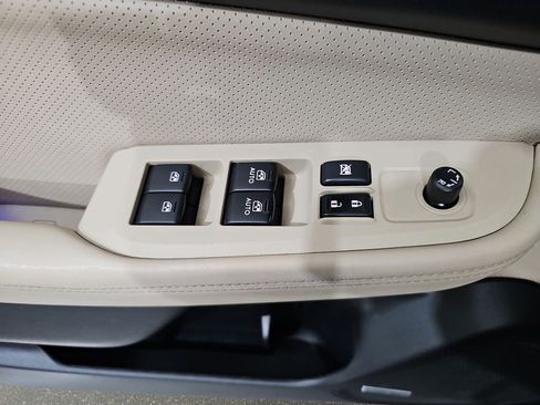 Used 2017 Subaru Outback 2.5i Limited AWD/4WD image 30