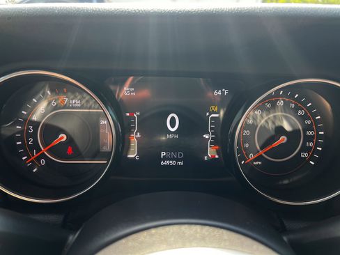 Used 2019 Jeep Wrangler Unlimited Sahara w/ Dual Top Group image 16