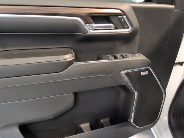 Used 2023 Chevrolet Silverado 1500 RST w/ Convenience Package II AWD/4WD image 13