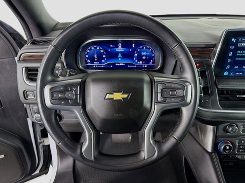 Used 2023 Chevrolet Suburban LT image 13