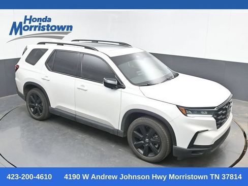 Used 2025 Honda Pilot Black Edition image 1