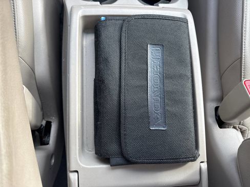 Used 2011 Honda Odyssey EX-L image 21