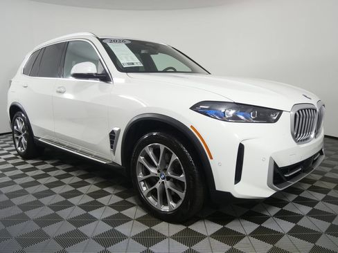 Certified 2026 BMW X5 sDrive40i w/ Climate Comfort Package RWD image 7